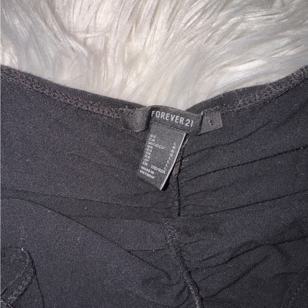 Forever21 Ruched Crop Top - Picture 4 of 4